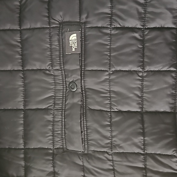 The North Face Light quilted puffer jacket with Deep Eddy Vodka emblem 2xl - Picture 2 of 5